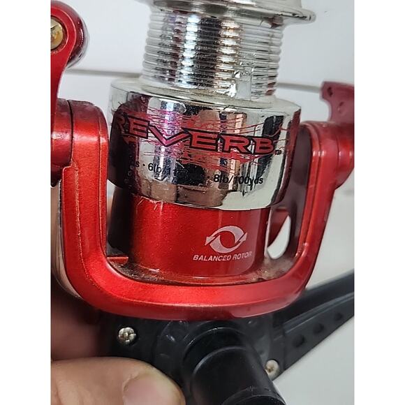 Shakespeare Reverb RVRSP30 Red spinning reel Looks Like It Has Never Been Used - Picture 8 of 8